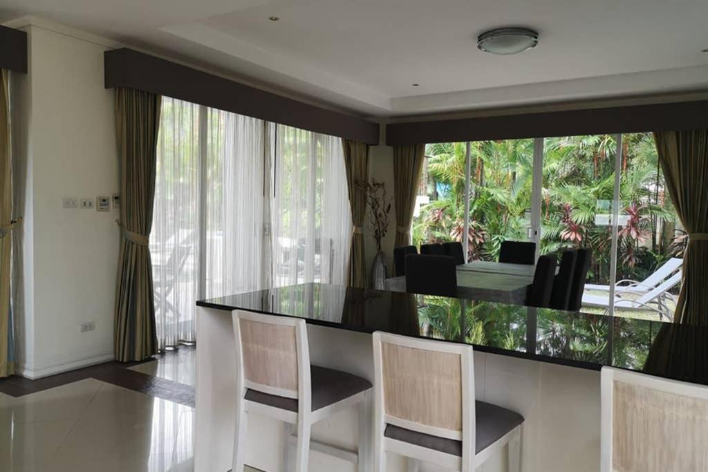 4 Bedroom Villa Kamala Beach Phuket 외부 사진