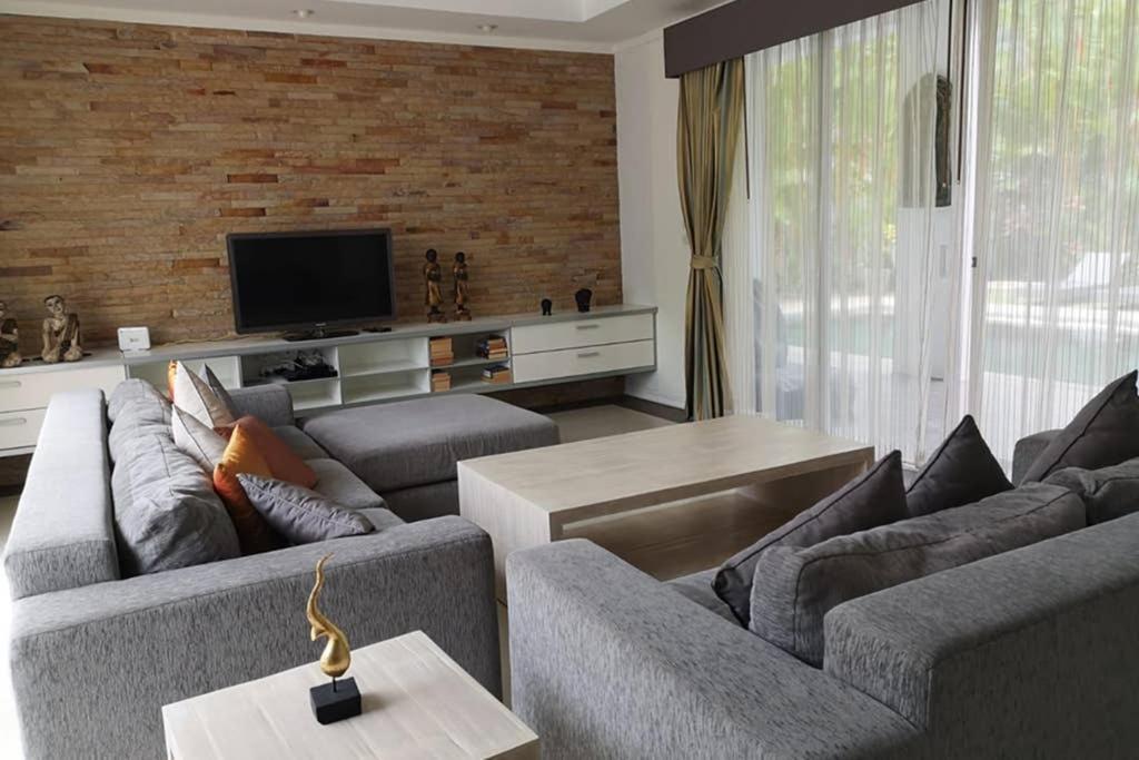 4 Bedroom Villa Kamala Beach Phuket 외부 사진